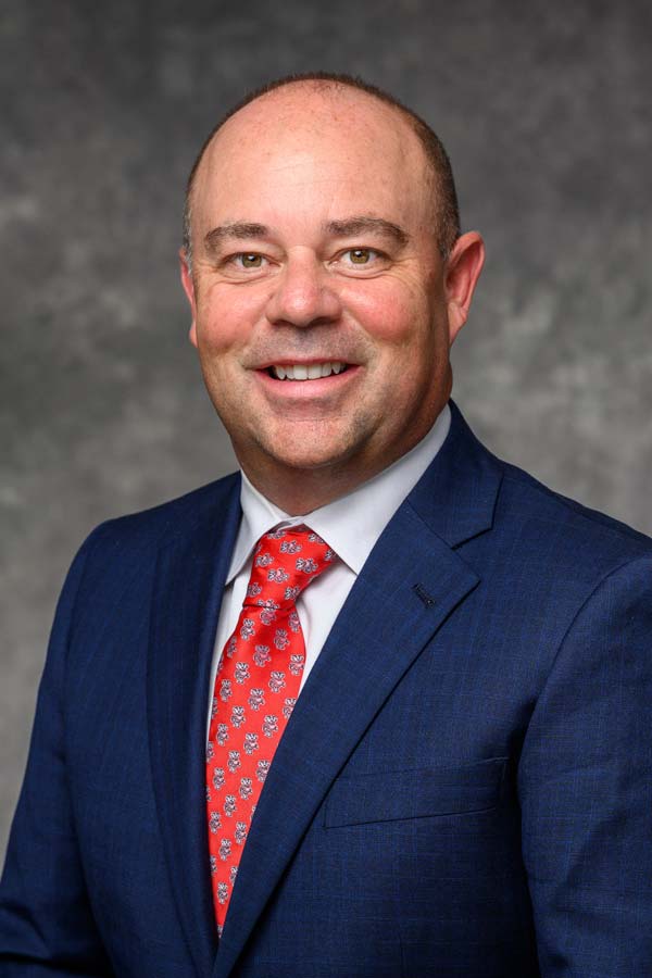 Headshot of Craig Thompson